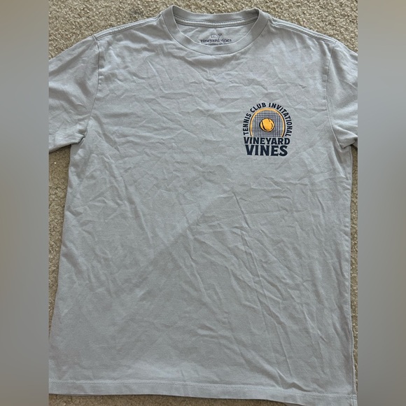 Vineyard Vines XS Graphic T-Shirt - Picture 7 of 7